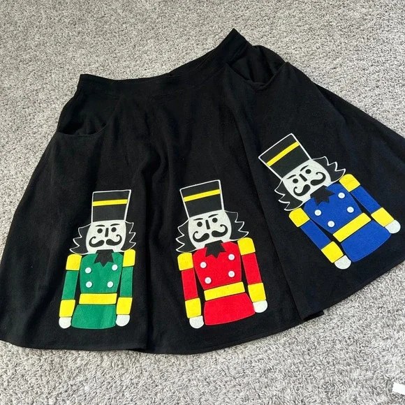 Unique Vintage Nutcracker Holiday Circle Skirt Pockets Christmas NO SIZE TAG - Picture 1 of 9